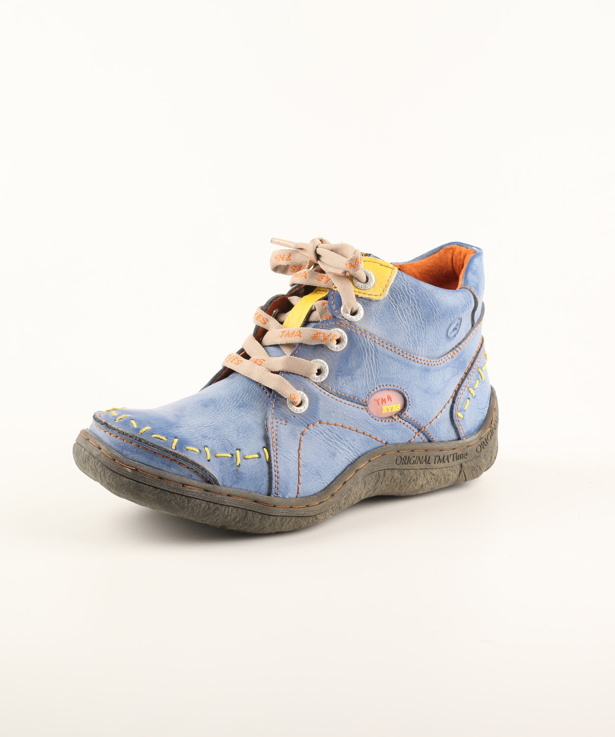 Women’s Retro Low-Top Sneakers – Platform Sole – Classic Stripe Design